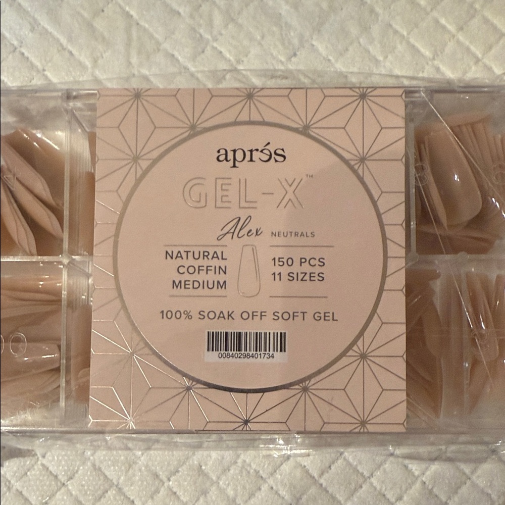 Aprés Gel-X Natural Coffin Medium Nails Alex
